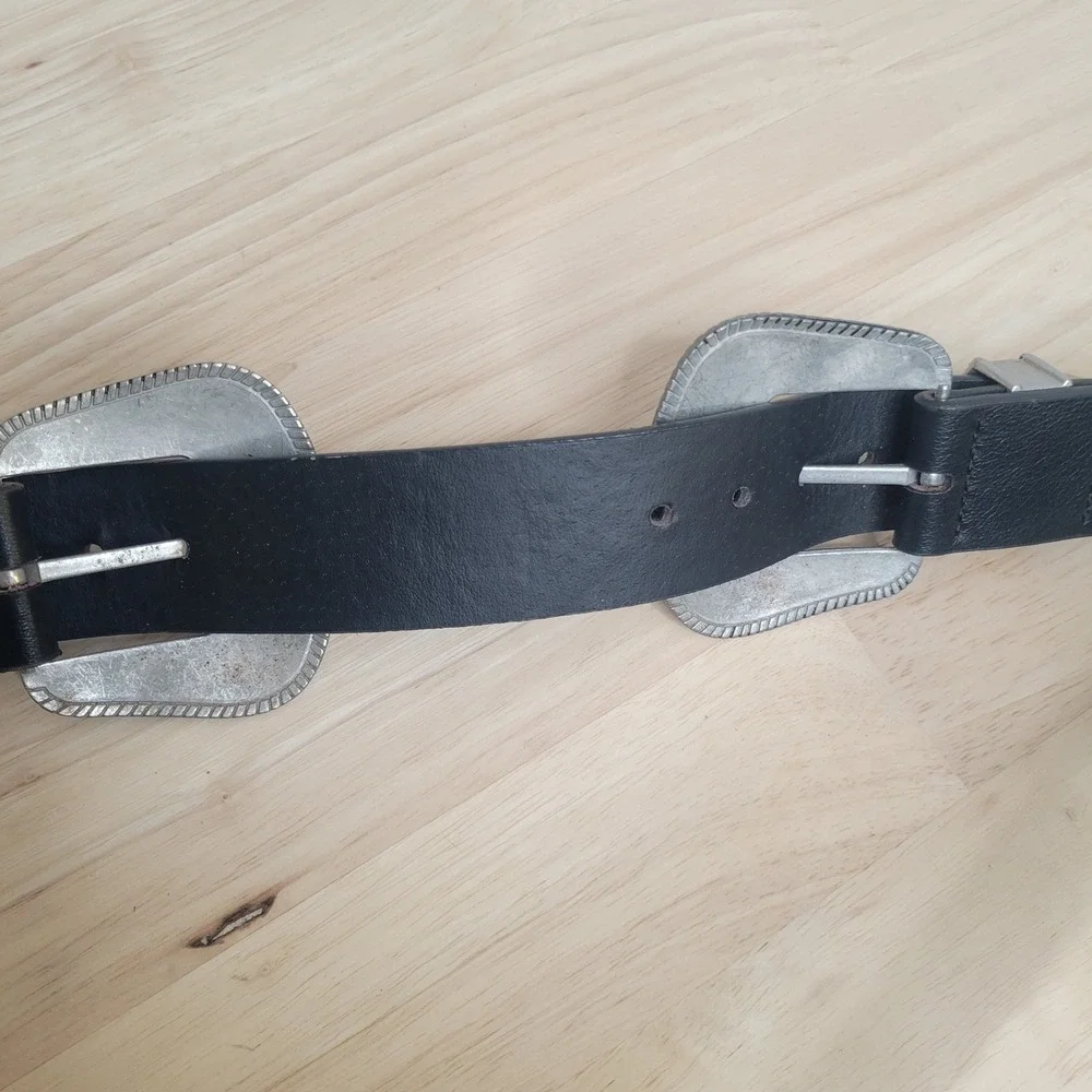 Double Buckle Western Belt Womens 1X/2X Black Silver Floral Engraved